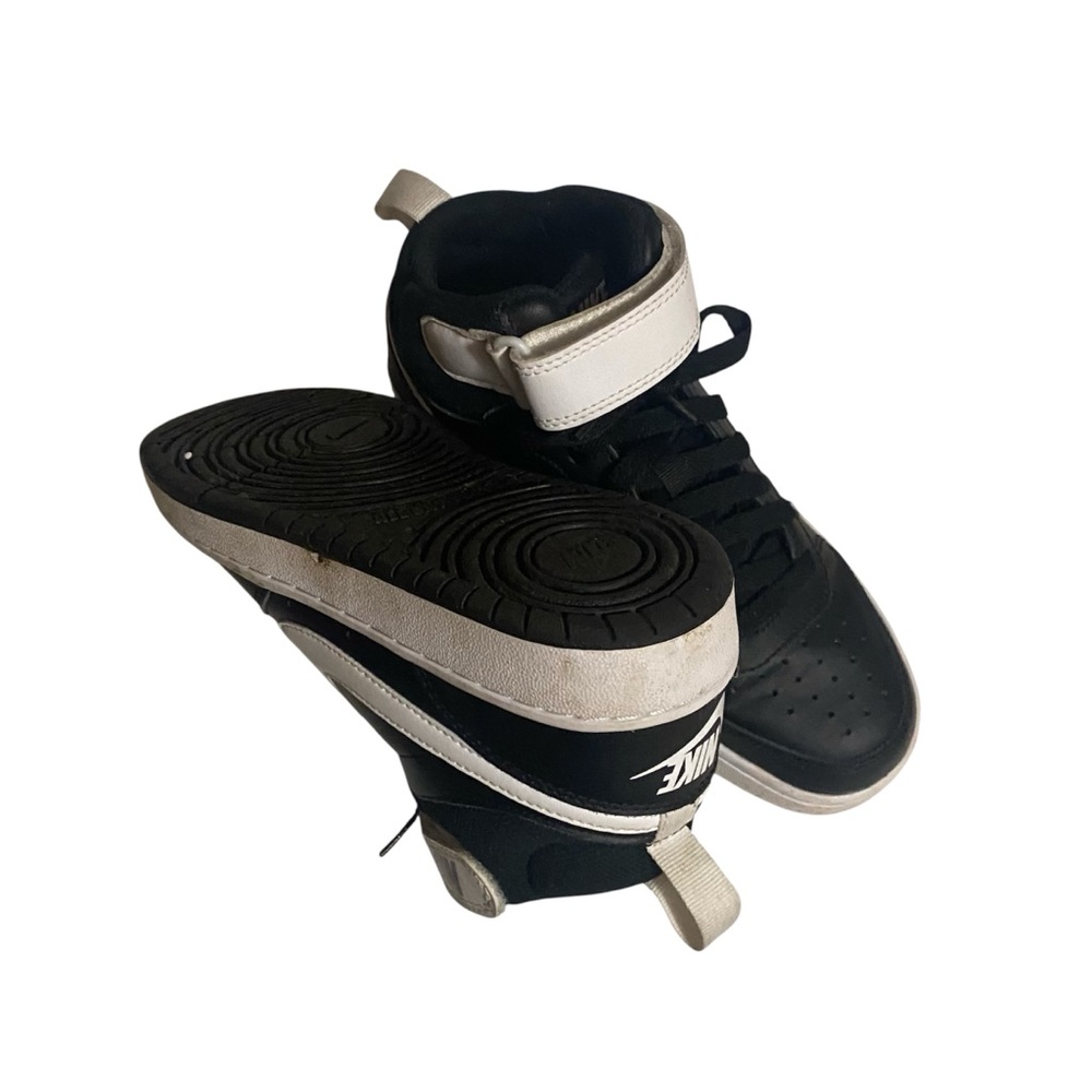Nike Boy's Grade School Court Borough Mid 2 Black White Sneakers GS Sz 4.5 - Picture 3 of 6
